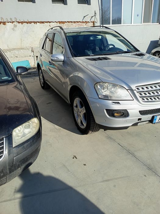 Продавам Мерцедес МЛ 320 дизел