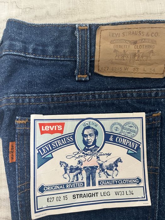 Blugi Levi’s noi