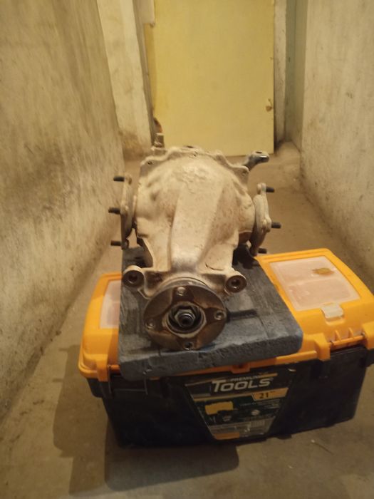 Заден диференциал за Тойота РАВ  4 2.0.дизел 2004г.