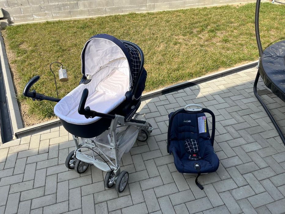 Cărucior + scoică bebe