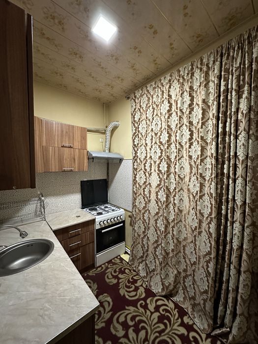 Продается 2 комнатная квартира в центре города