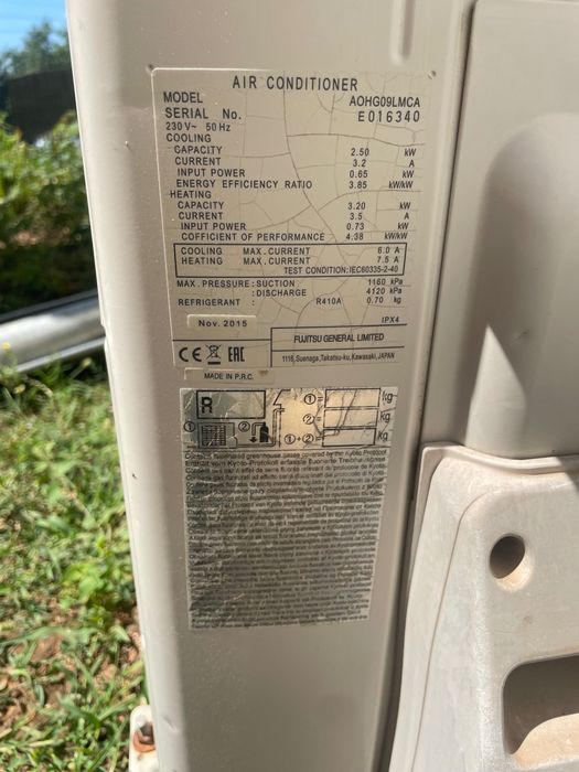 Aparat aer condiționat folosit dar în stare foarte bună de funcționare.
