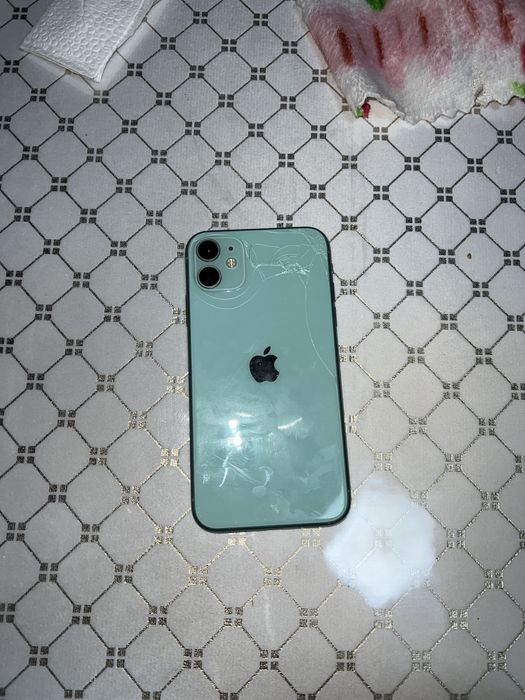 IPHONE 11 69% 64 GB