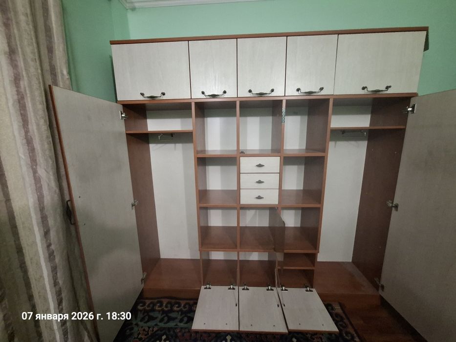 Шкаф для одежды и вещей