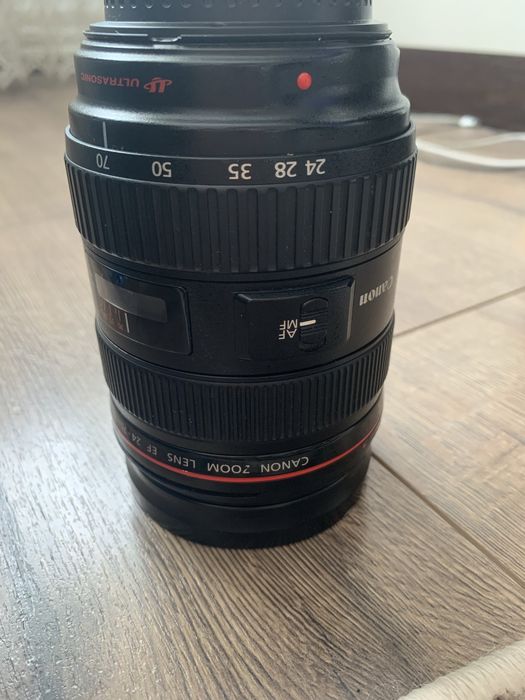 Obiectiv CANON  24-70