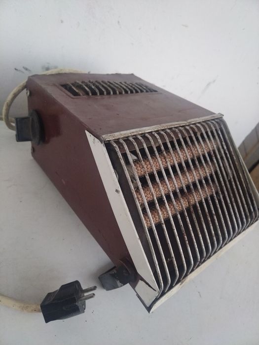 Печка Ел. Вентилаторна за отопление керамични реотан
Идеален за отопле