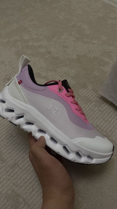 Кроссовки ON Cloudtilt 2 x Loewe