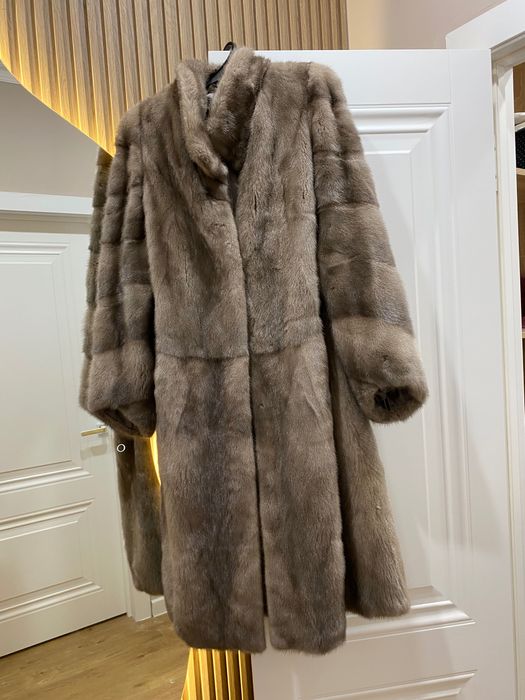 Продам шубу норковую