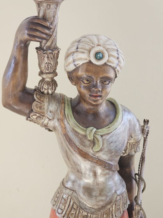 Vând o lampa venetiana cu 7 brate lucrata manual