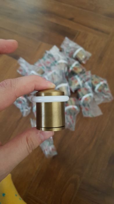 Продам дверной стопер