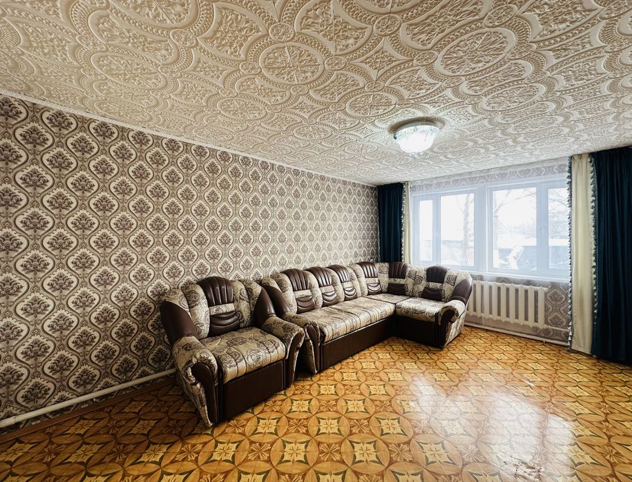 На 27-квартале предлагаем 4-комнатную квартиру на 1-этаже