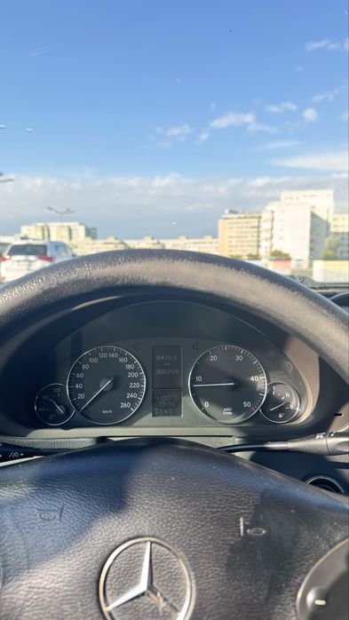 MERCEDES-BENZ C-Class 2005 — imagine 5