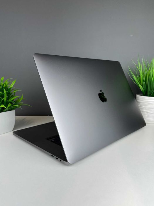 Apple macbook pro 16 intel i7 Intel Core i7 8-пок 70020а890