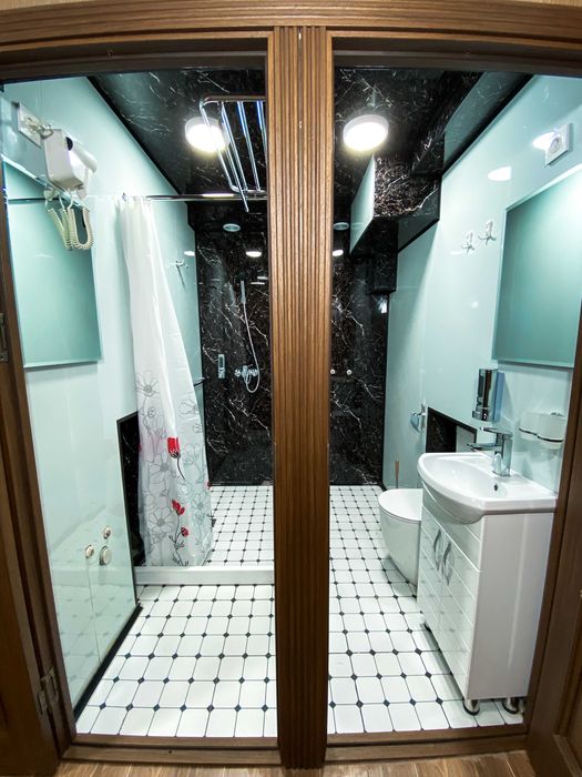 Талабаларга ётоқхона, Миллий, Политех, Молия сиртқи яқинида. Общежитие