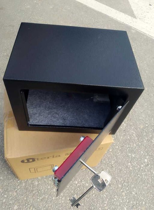 механичен трезор сейф, касa с ключ NEXTOOL външни размери 230х170х170м