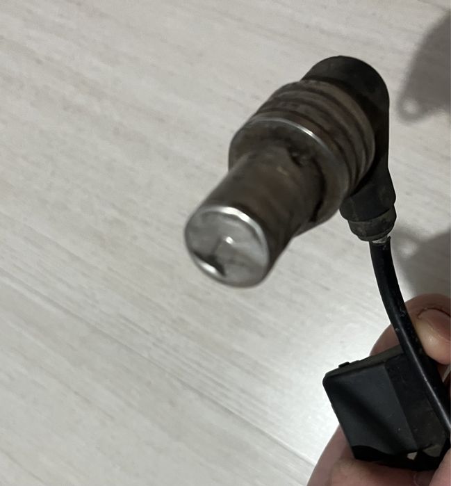 Датчик коленвала м40