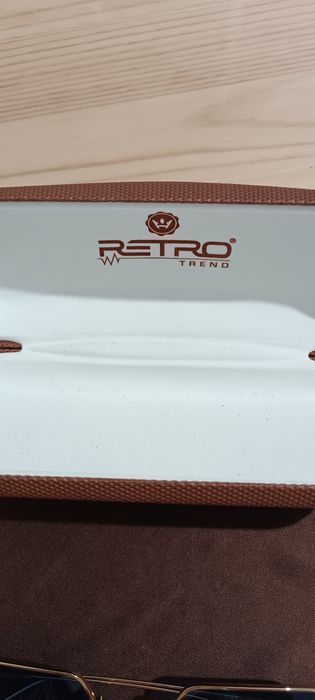 Продаю очки солнечный, оригинал бренд