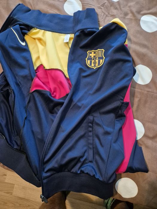 Мъжки екип на Barcelona, размер S