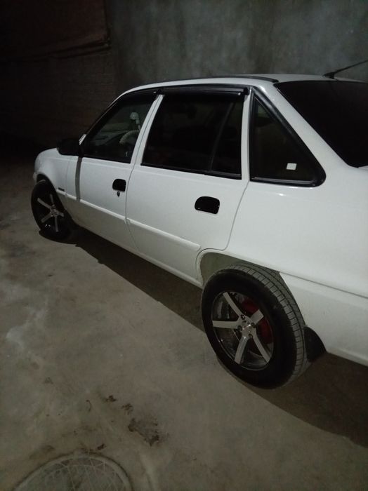 R 15 DISKA va balon sotiladi xolati idial