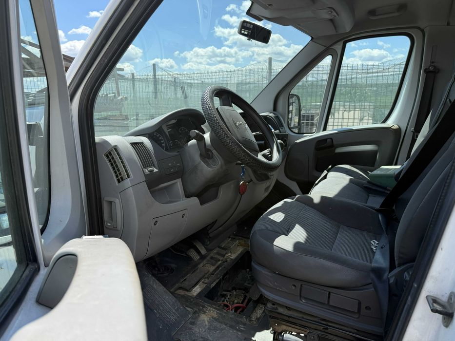 PEUGEOT Boxer 0 — imagine 3