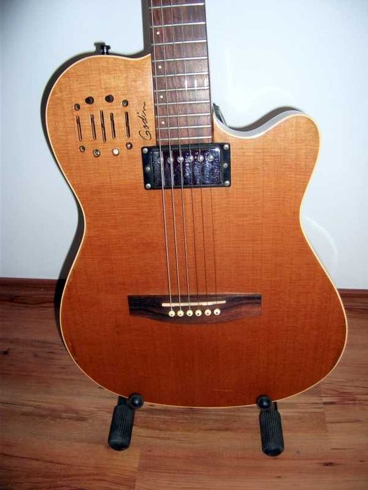 Godin A6 Ultra electroacustica