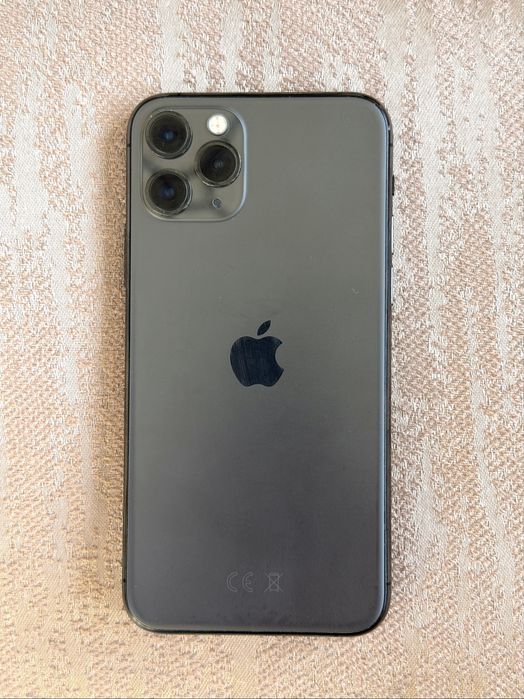 İPhone 11 Pro. Чёрного цвета.