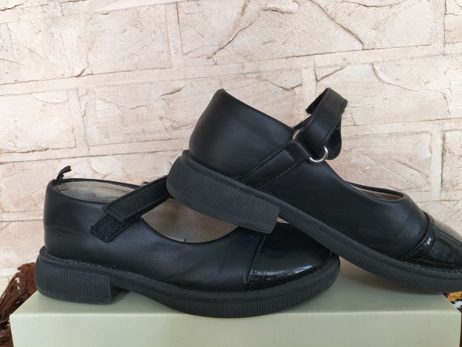 Туфли школьные чёрные