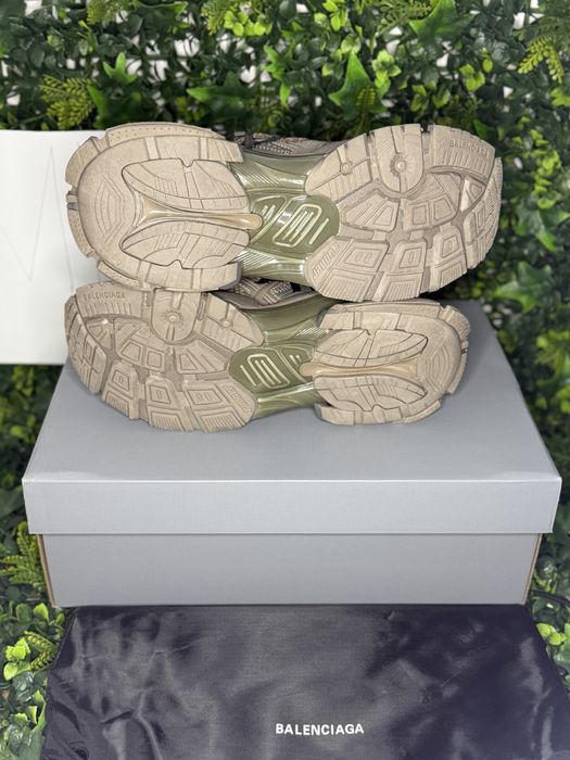 Adidași/Sneakers Balenciaga Runner graffiti edition