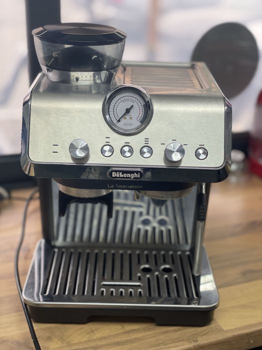 Aparat de cafea Delonghi