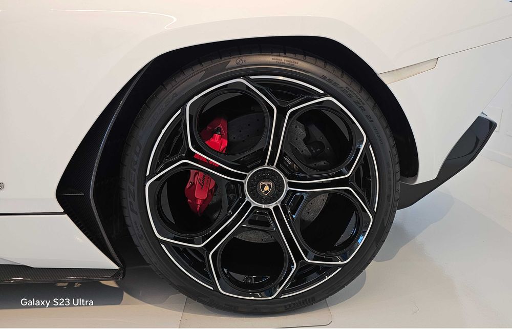 Reconditionarea , strunjirea feţei jantelor cu metoda "Diamond cut"