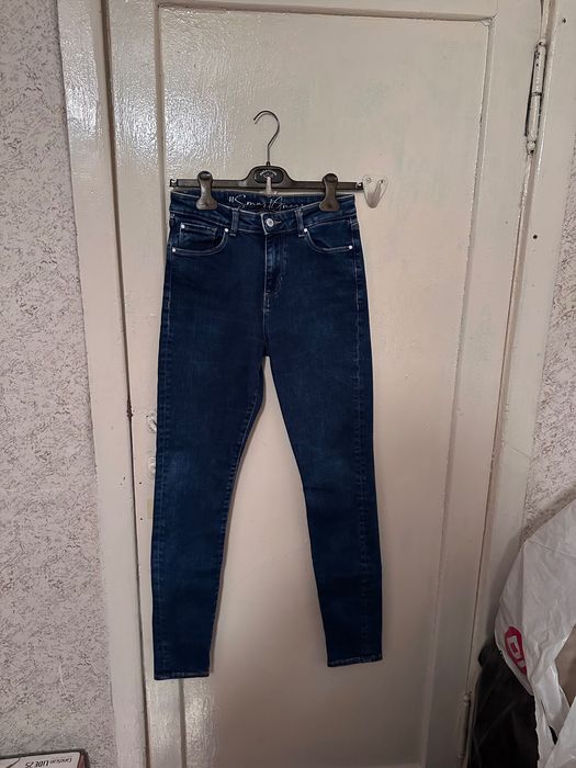 Продам джинсы женские Guess