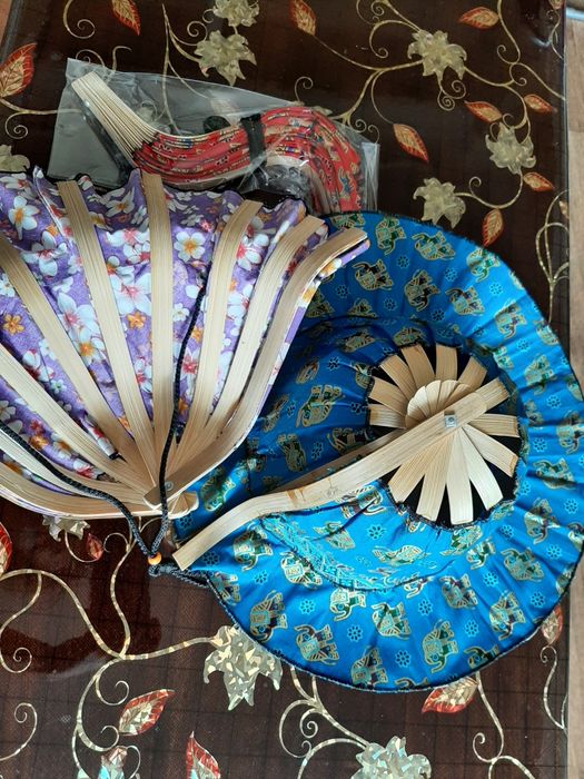 Веер+Шляпа от солнца! Два в одном!