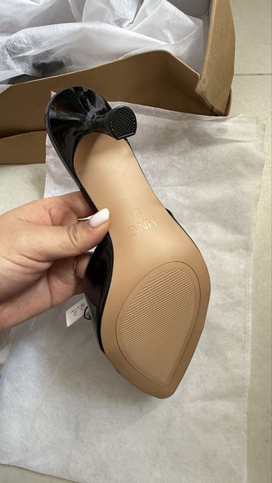 Новые босоножки 38