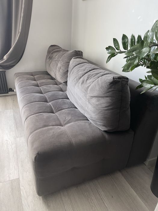 Продам диван с подушками