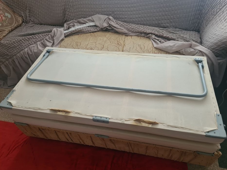 Отдам диван район Усолка