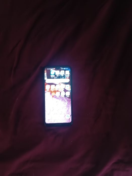 Vând telefon Huawei y 6 telefonul funcționează impecabil