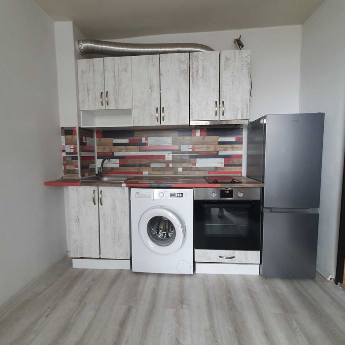 Дава се под наем Двустаен апартамент в София, Банишора - 48 кв.м за 474.3 € - Снимка #2