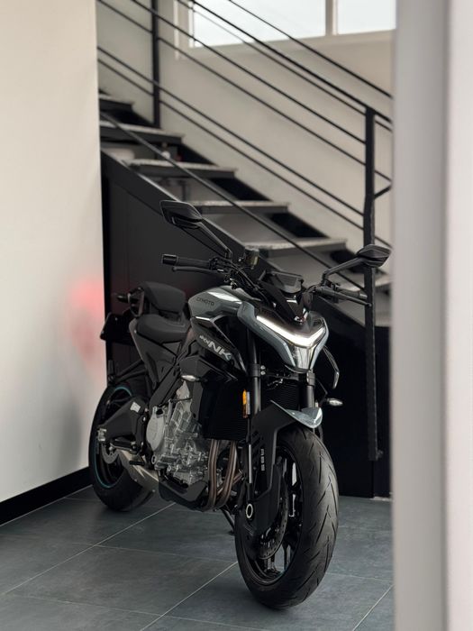 Motocicletă CFMOTO 675NK ABS 2026 | Rate | Leasing