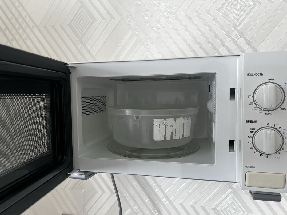 Продам микроволновую печь