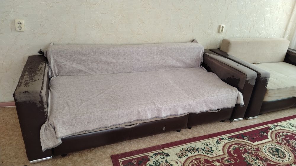 Диван бесплатно.