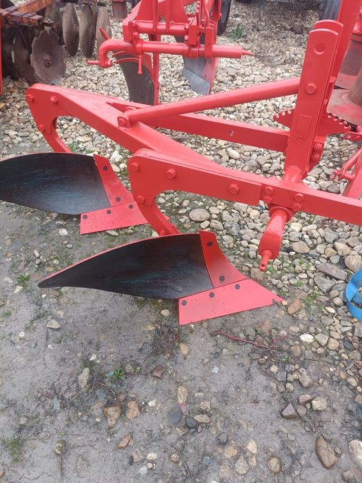 Pluguri 2 și 3 brazde