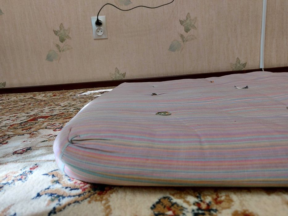 Продам матрац полуторка