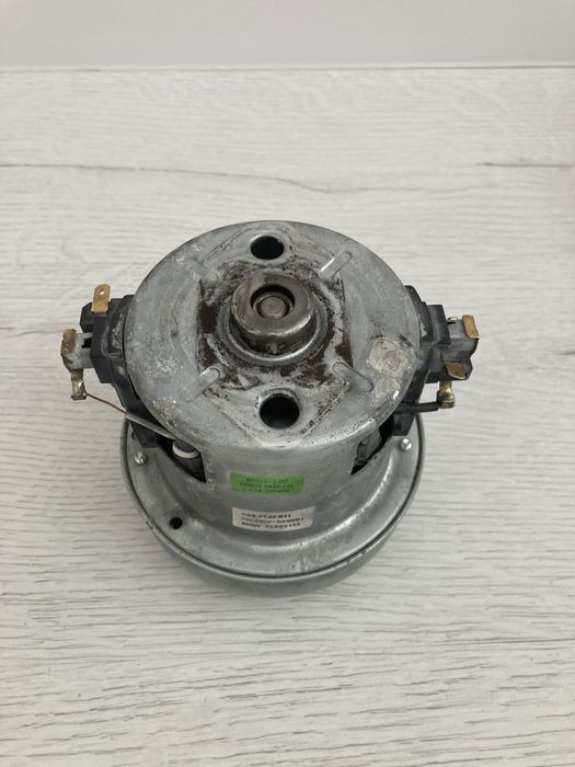 Моторчик двигатель пылесоса