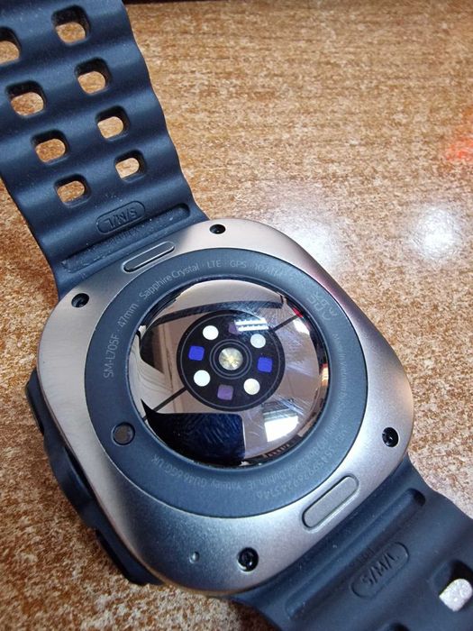 Smartwatch Samsung Galaxy Watch Ultra (2025) - 47mm - LTE