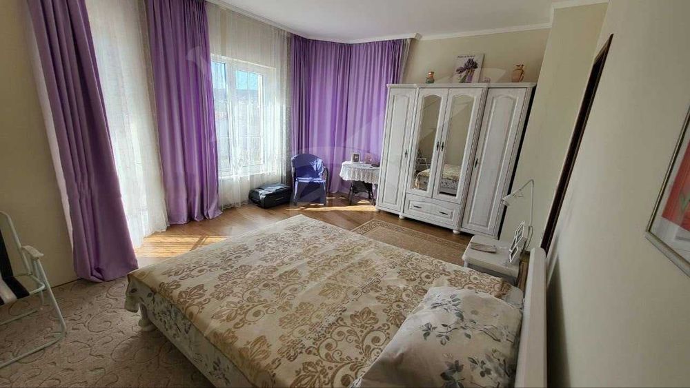 Двуетажна къща в района на Виница- 94873