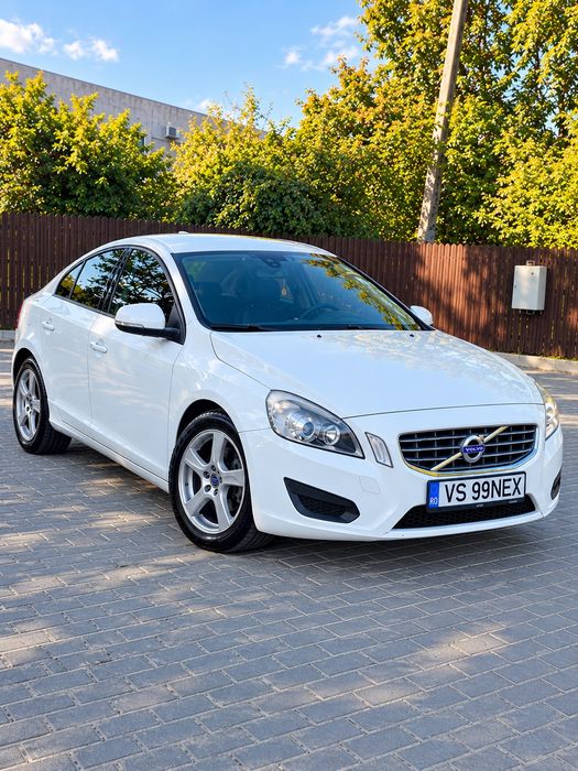 VOLVO S60 2012 — imagine 3