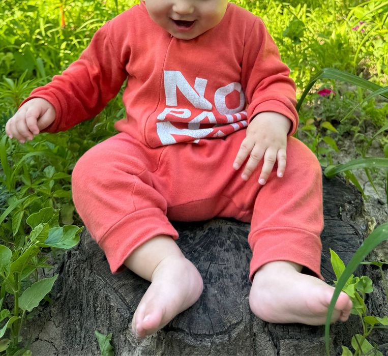 Отдам даром одежду для малышей