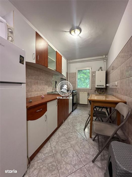 Apartament 2 camere de inchiriat, decomandat, etajul 1 - Gara