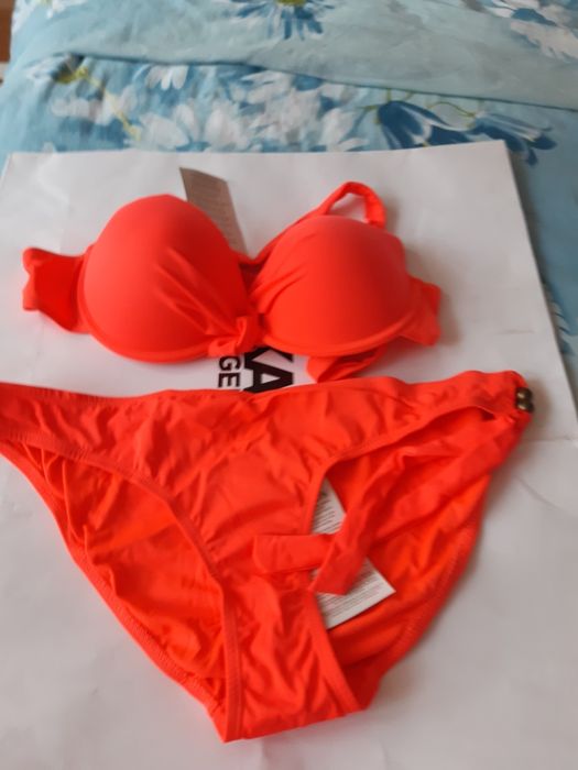 Costume de baie ( cu eticheta)