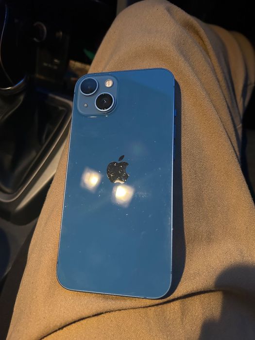 Продам Айфон 13 128гб